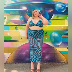 🤎💙Funky groovy Y2K striped swirly two piece skirt set fashion nova curve